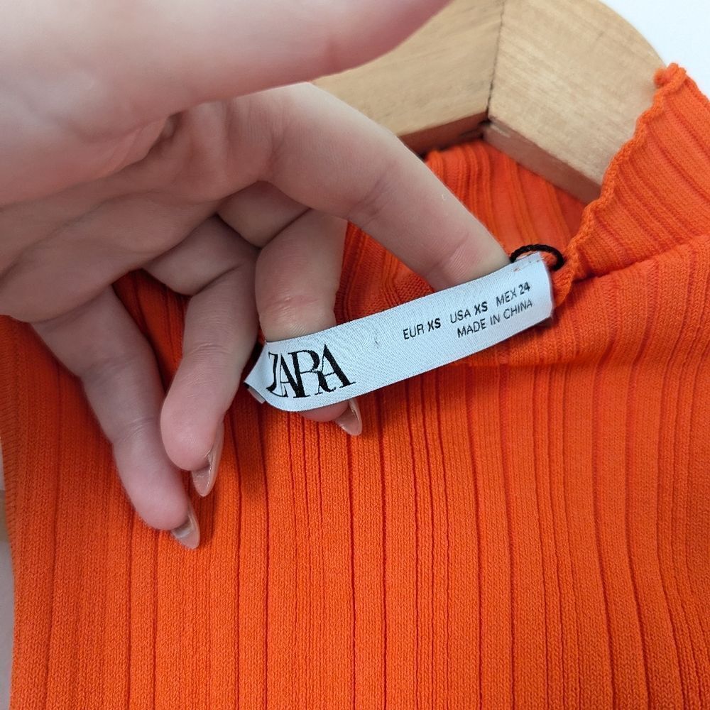 NWOT Zara orange ribbed mockneck one sleeve asymmetrical bodycon bodysuit top - Picture 3 of 7